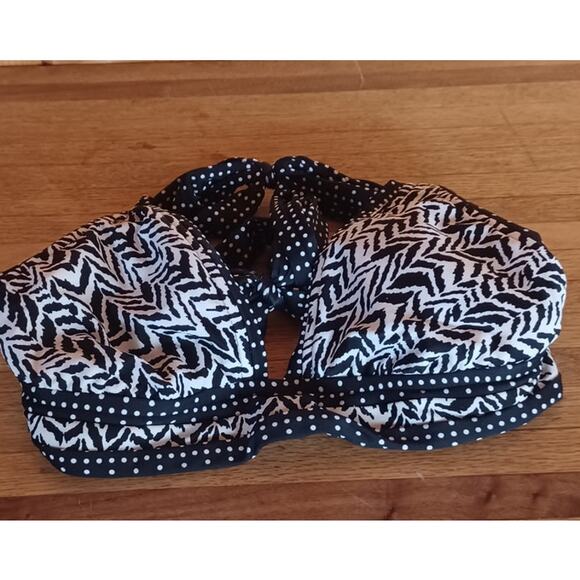 Mossimo Halter Bikini Top Black Women's Small Wide Straps for Neck and Back - Picture 3 of 5